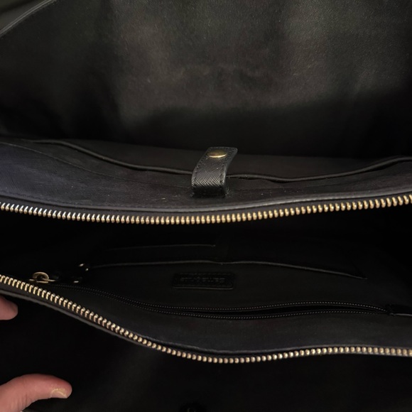 🖤 Samsonite Black Structured Tote with Gold Hardware - Picture 7 of 9